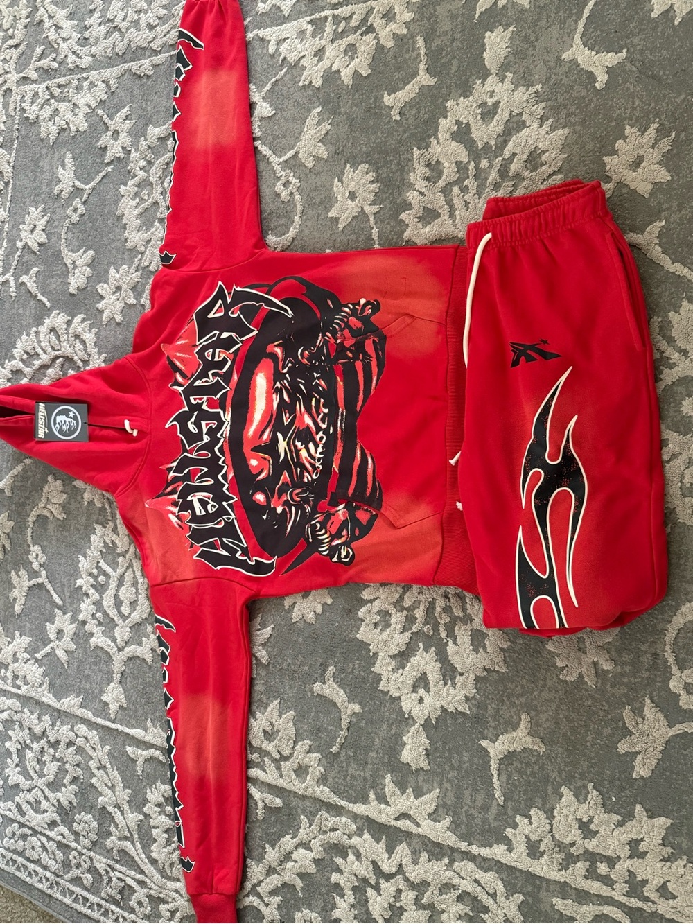 Hellstart tracksuits - Picture 5 of 5